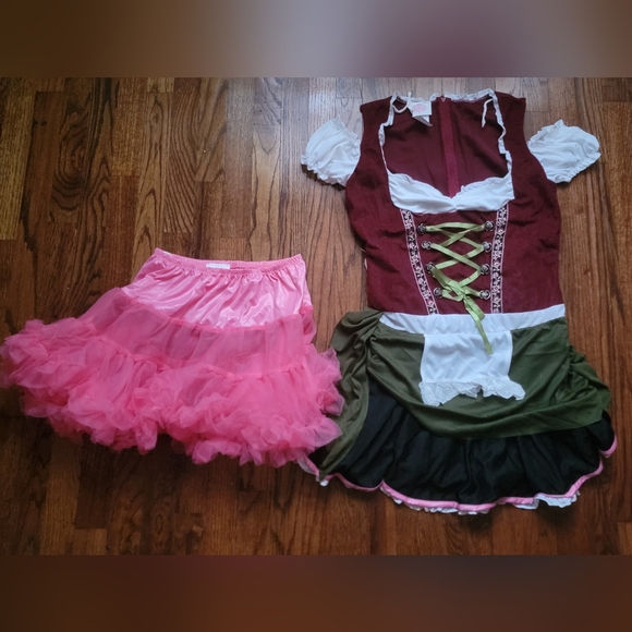 Bavarian Maid Halloween Costume size XL - Picture 8 of 14